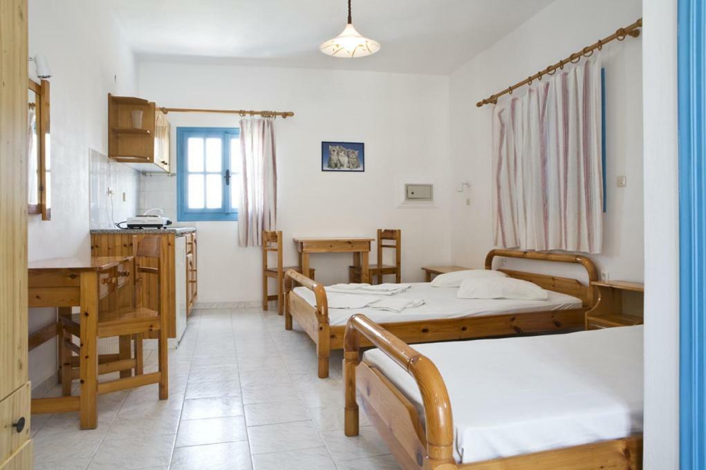 Aeri Appartement Perissa  Buitenkant foto